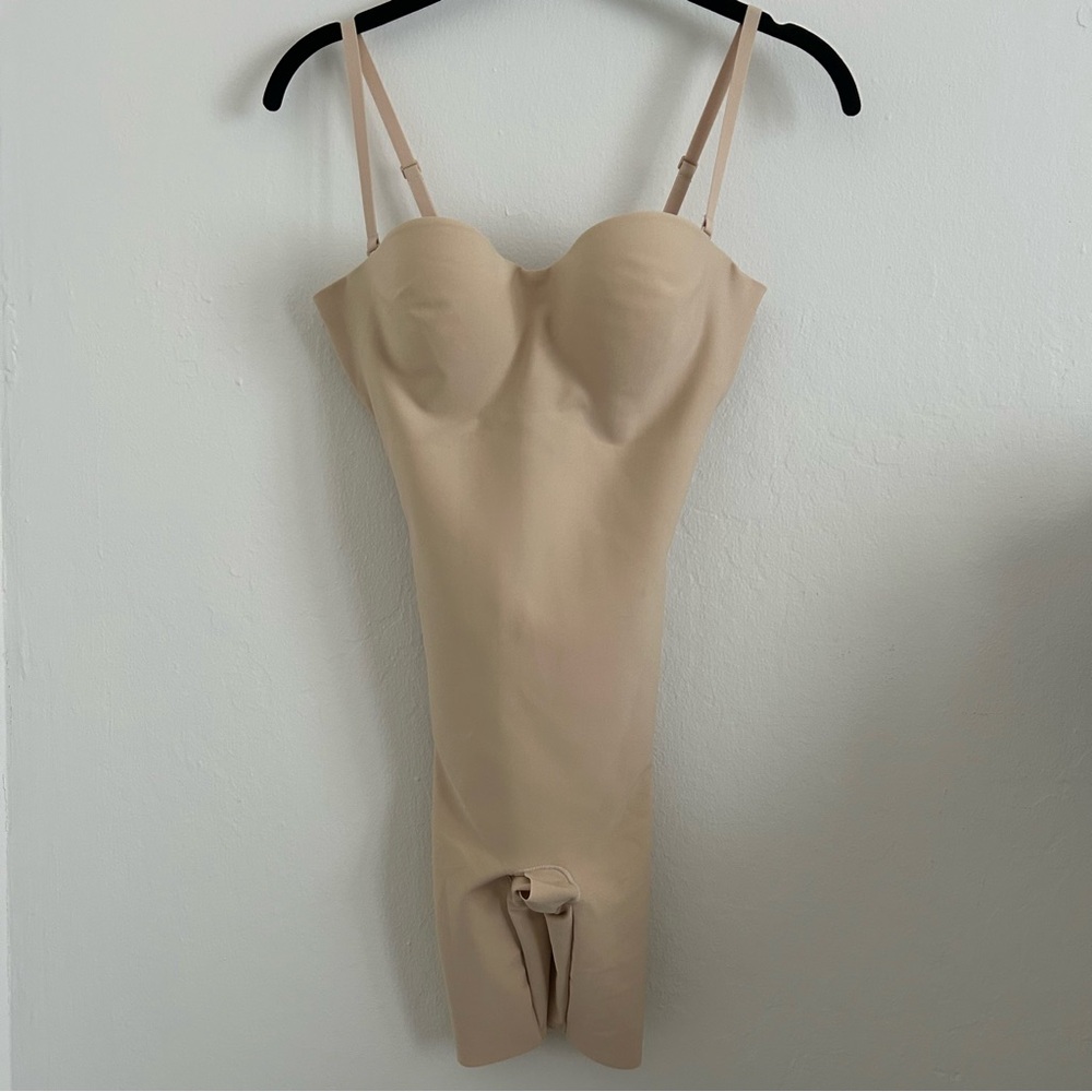 Skims Body Core Sculpt Underwire Mid Thigh Bodysuit size Small